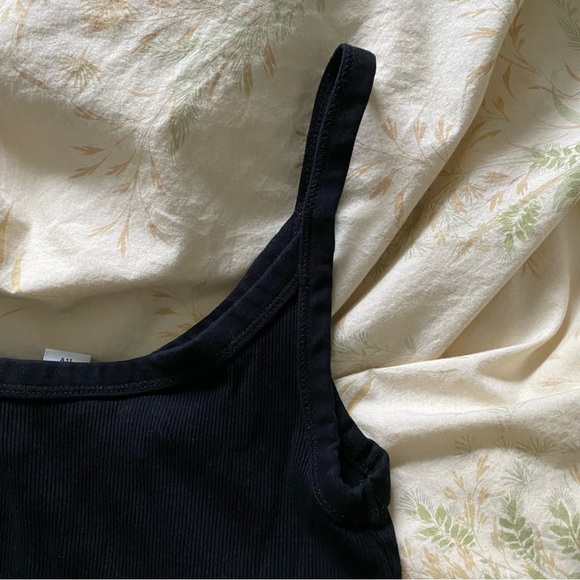 Black Tank - Picture 3 of 3